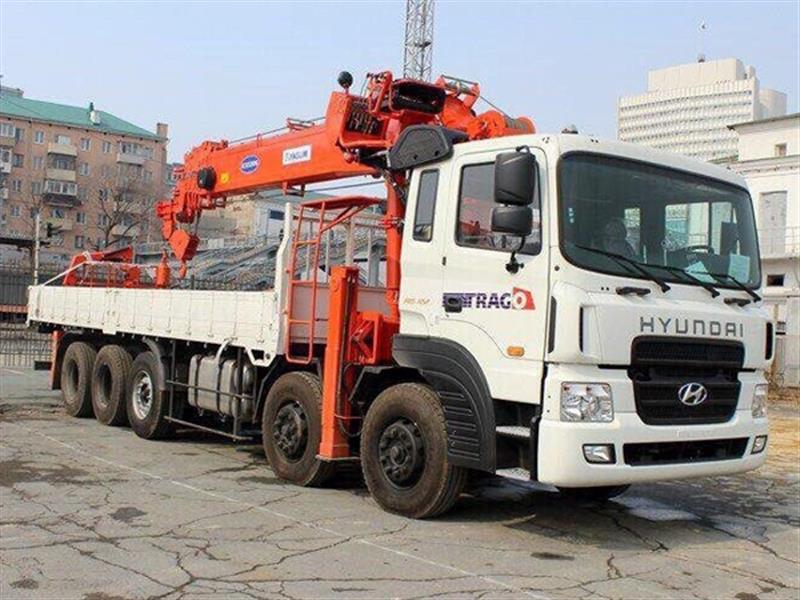 Cho thuê xe cẩu vận chuyển cẩu hạ hàng hoá máy móc tại Vsip 2 giá tốt 