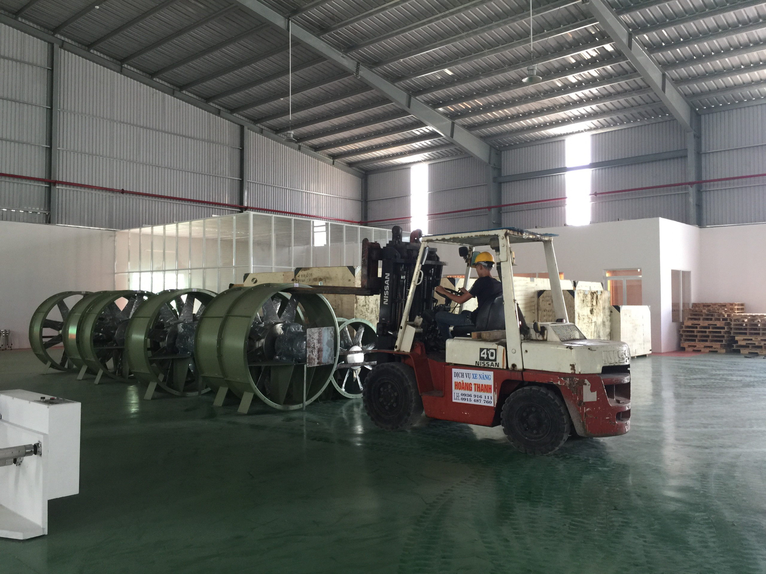 Công ty cho thuê xe nâng giá rẻ tại khu công nghiệp Đại Đăng