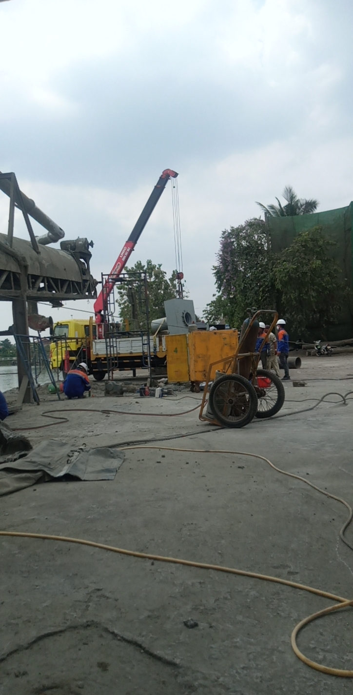 Cho thuê xe cẩu thùng giá rẻ nhất tại khu công nghiệp Đồng Phú 