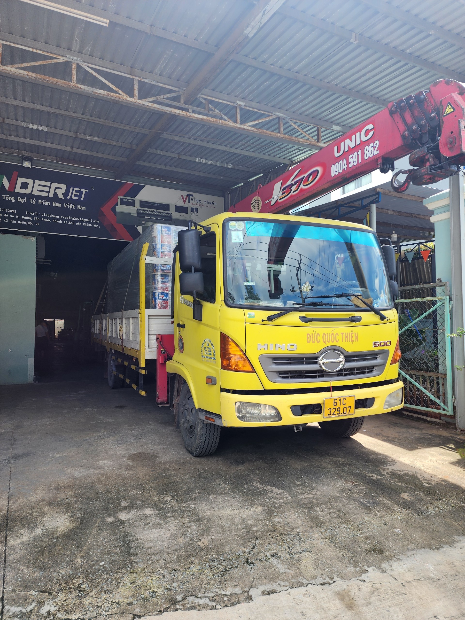 Công ty xe cẩu Đức Quốc Thiện di dời máy móc nhà xưởng tại Vsip 2