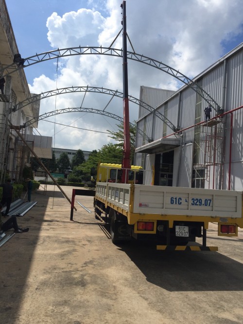 Cho thuê xe cẩu thùng ở KCN Bàu Bàng