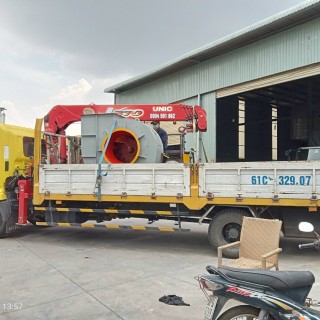 Cho thuê xe cẩu thùng tại khu công nghiệp Đồng Phú
